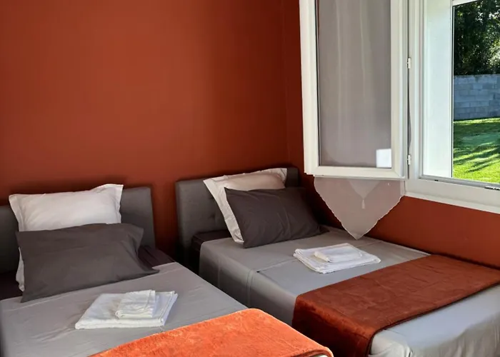 Гостевой дом La La Puyerre 3*