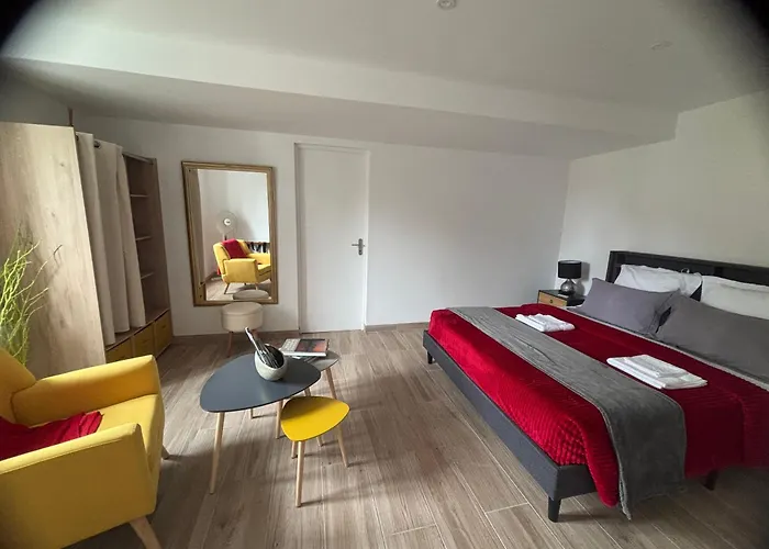 La La Puyerre Гостевой дом Hours