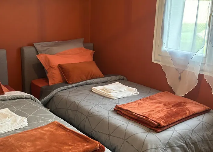 Гостевой дом La La Puyerre